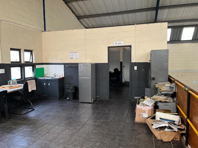 To Let Commercial Property for Rent in Montague Gardens Western Cape